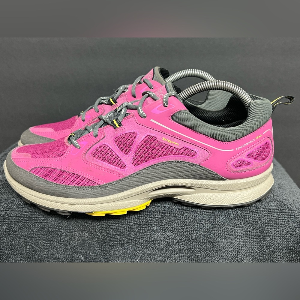 Ecco Biom Ultra Quest GTX Women’s Trail Shoes Sneakers SZ 40 US 9/9.5